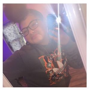 Meet your Posher, Ellena